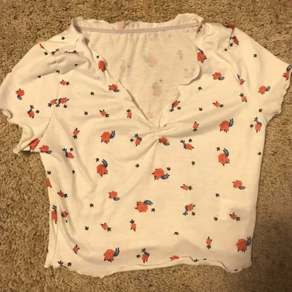 Cropped White Flower Top